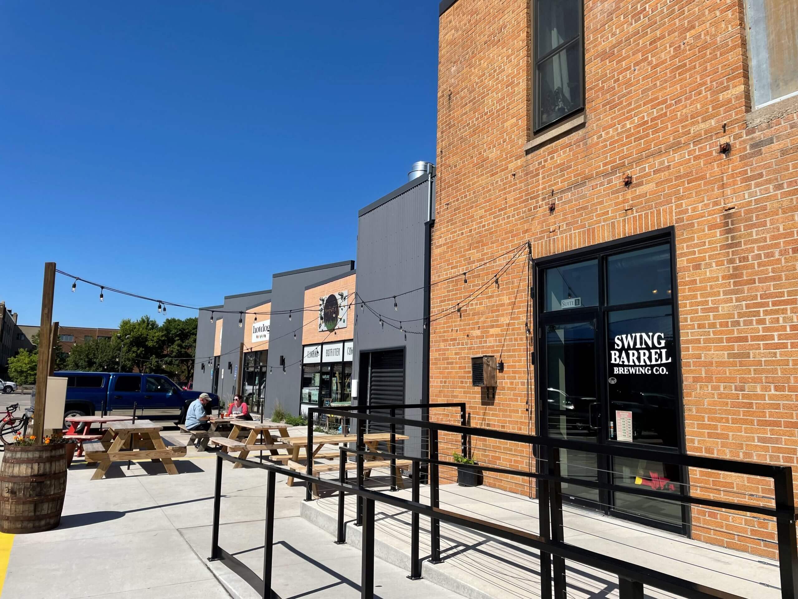 The outside of Moorhead Swing Barrel Brewing