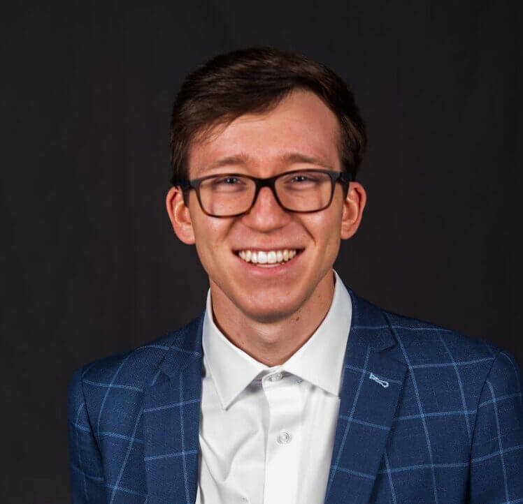 Reid Peterson headshot